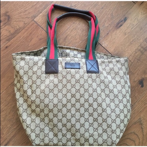 Gucci Handbags - Authentic Gucci shopper
